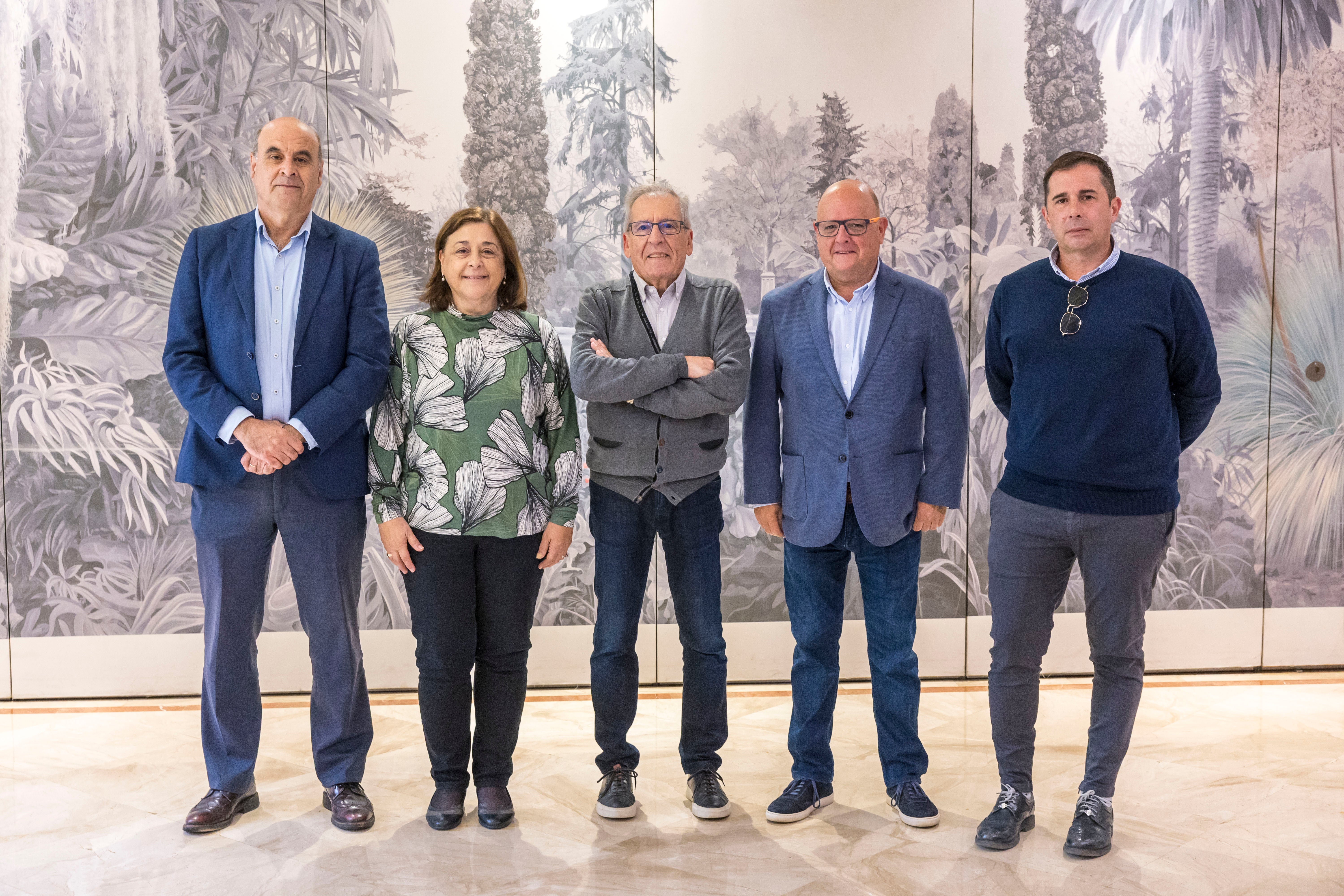Justino Sánchez, Mercedes Martínez, Víctor Gijón, Ángel Cuadrado y Manuel Juntadez.