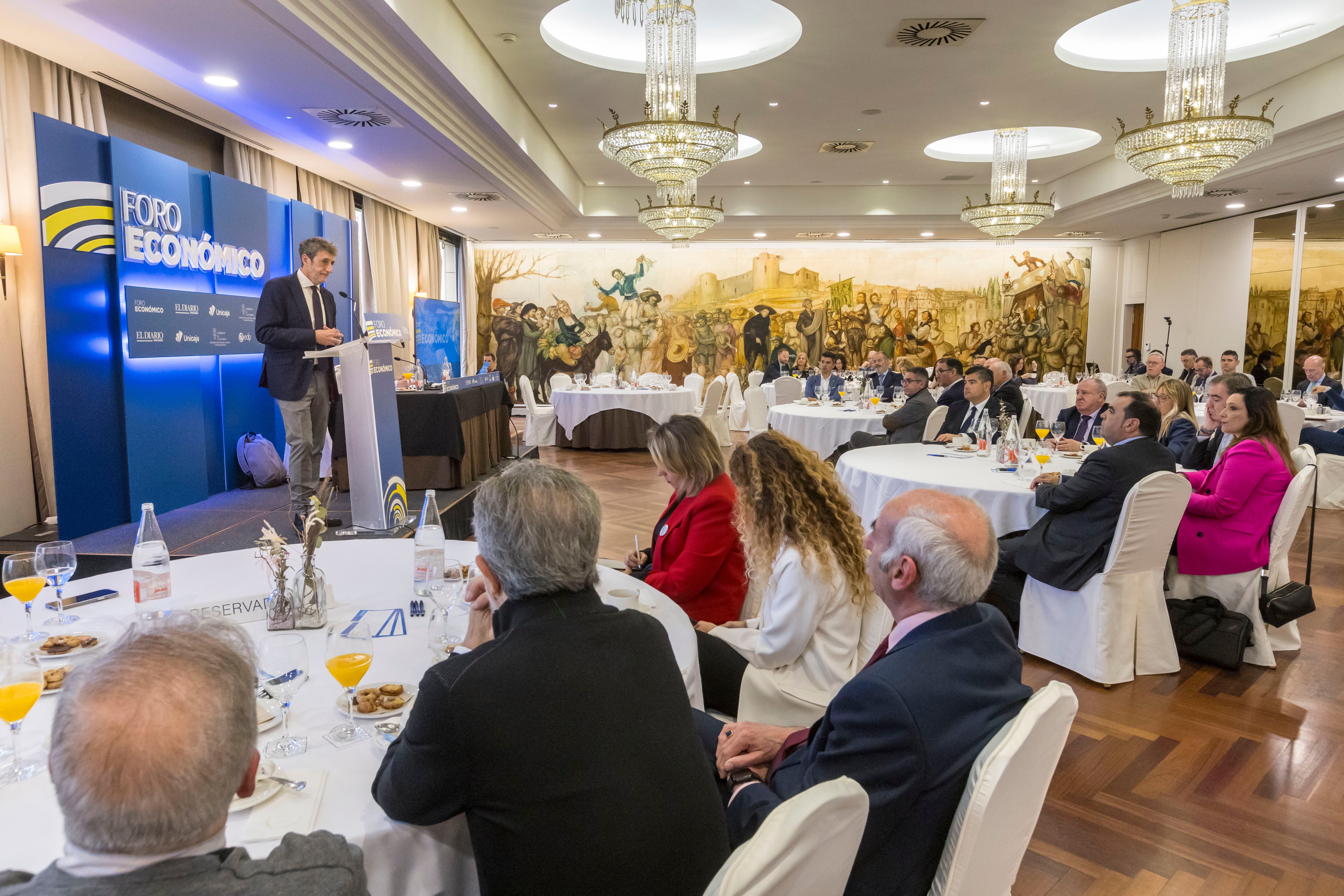 El Foro Económico de El Diario Montañés, una vez más, ha tenido lugar en el Hotel Bahía de Santander.