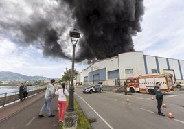 El incendio generó mucha expectación.