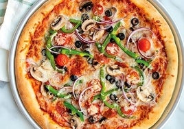 Pizza vegana de elaboración casera.