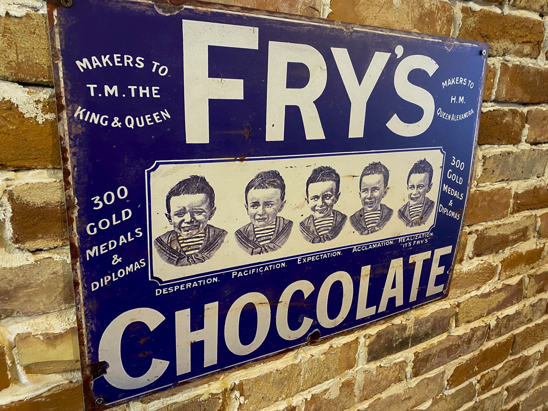 La tradición del chocolate. Cork es el proveedor de numerosos productos de alimentación para todo el país.
