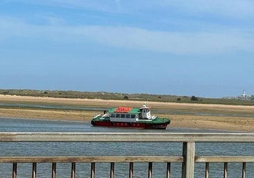 La pedreñera, vista desde el puente de Somo.
