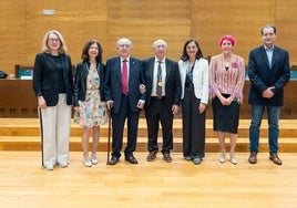 Eva Guillermina Fernández (Directora General de Cultura y Patrimonio del Gobierno de Cantabria), Mª Victoria Zunzunegui, Modesto Chato de los Bueys, Peridis, Concepción López, Mónica Ramos Toro y Esteban Sáinz