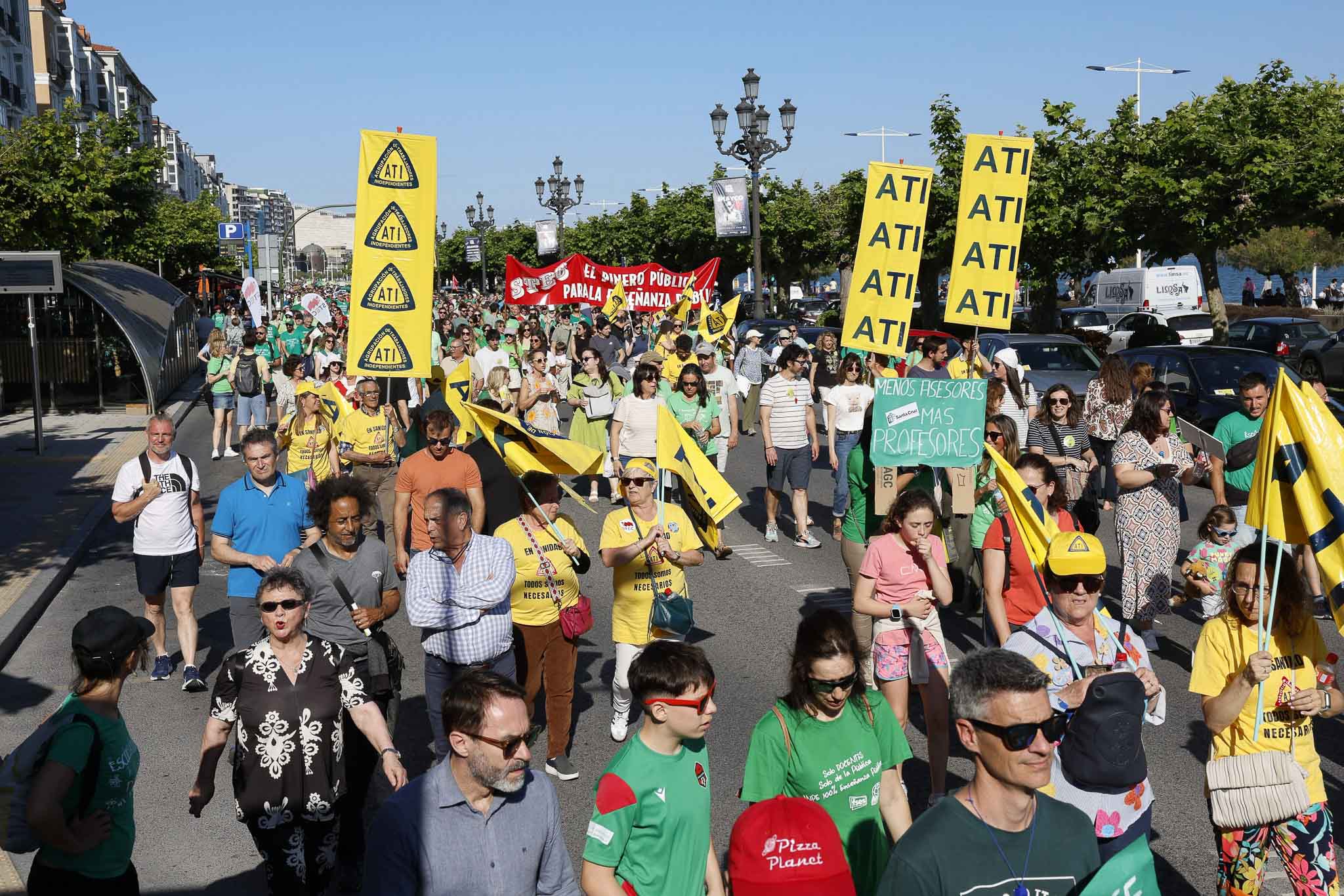 Unas 5.000 personas participaron en la manifestación que cerró las dos jornadas de huelga.