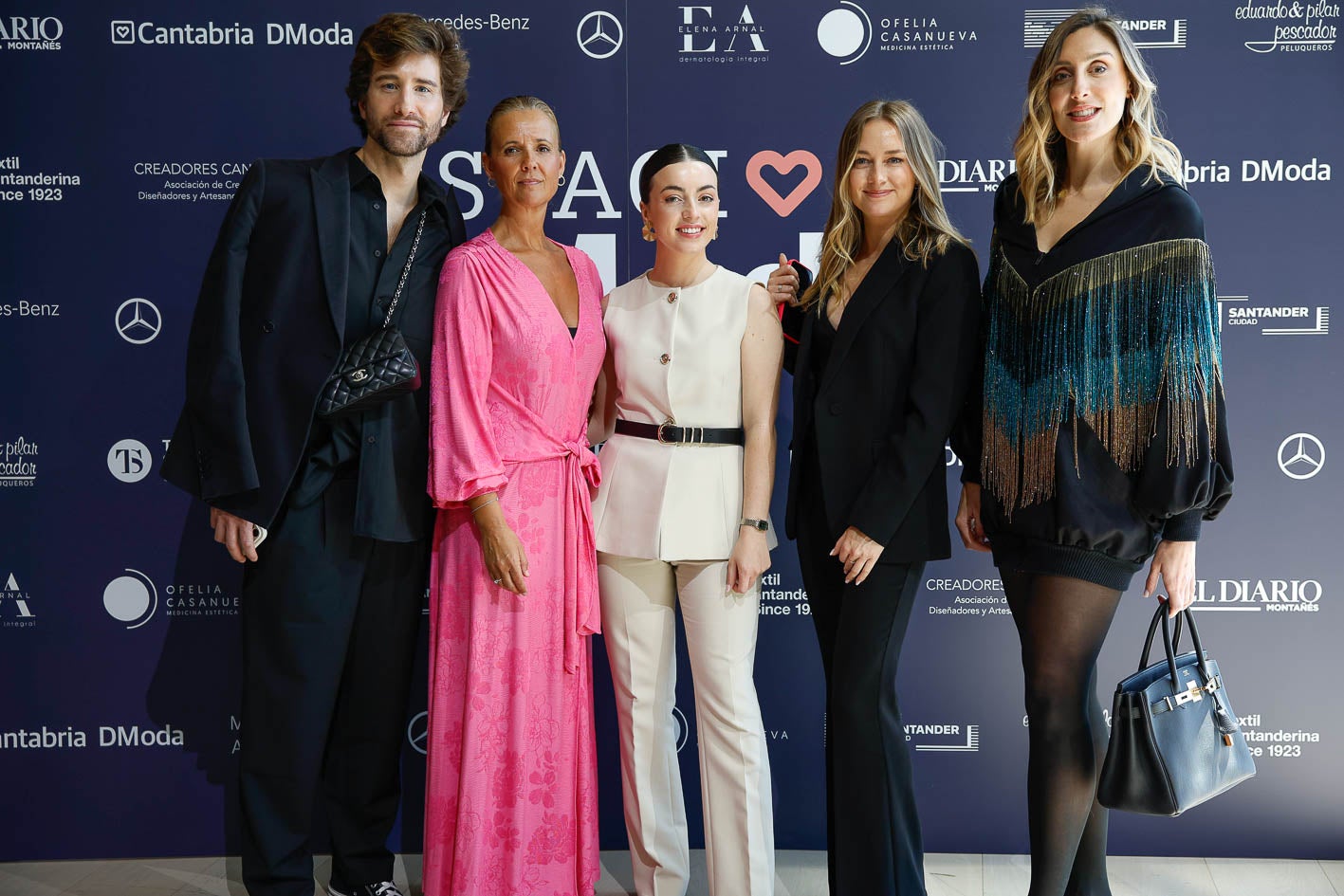 Ion Díaz, Laura Montequi, María Miguéns, Anastasia Goncharenko y Ofelia Casanueva.