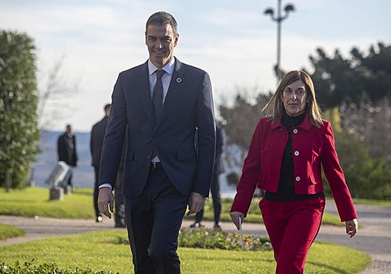 Sánchez y Buruaga, el pasado diciembre en Santander.