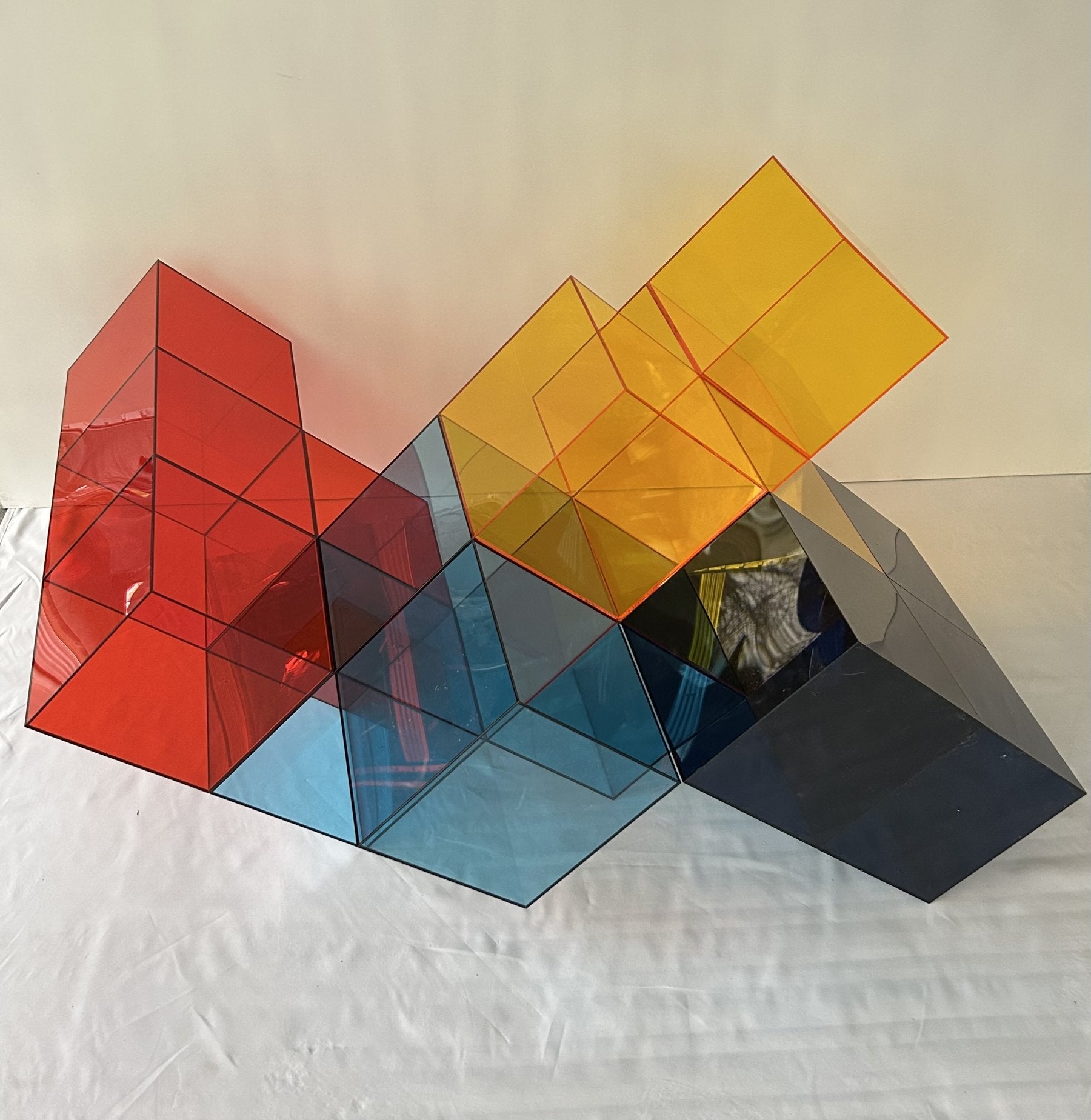 Obra de la serie 'Geometrías transparentes', integrada en la muestra de Federico Echevarría.