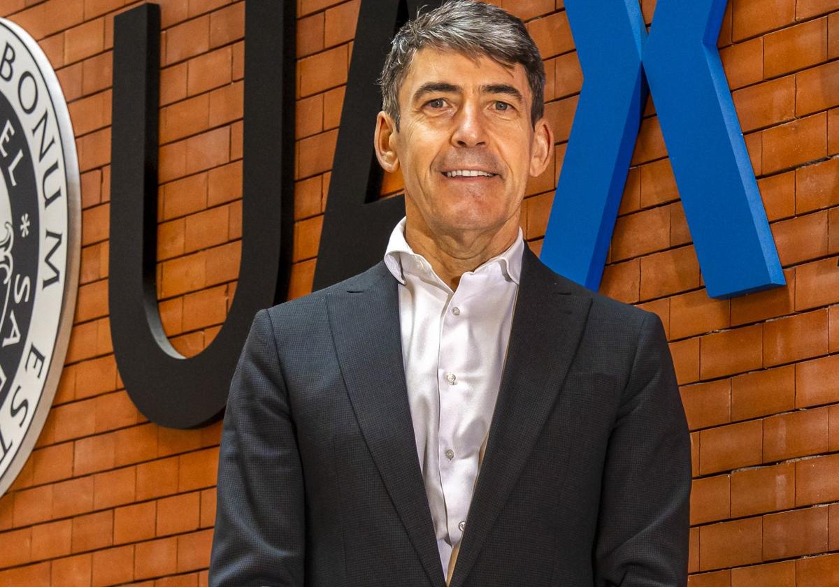 «España debe aspirar a construir una industria de educación que haga crecer el PIB del país»