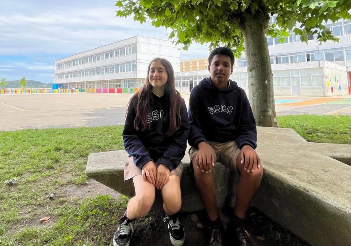 Marina Peña y Julio Laso, en el colegio Sagrados Corazones.