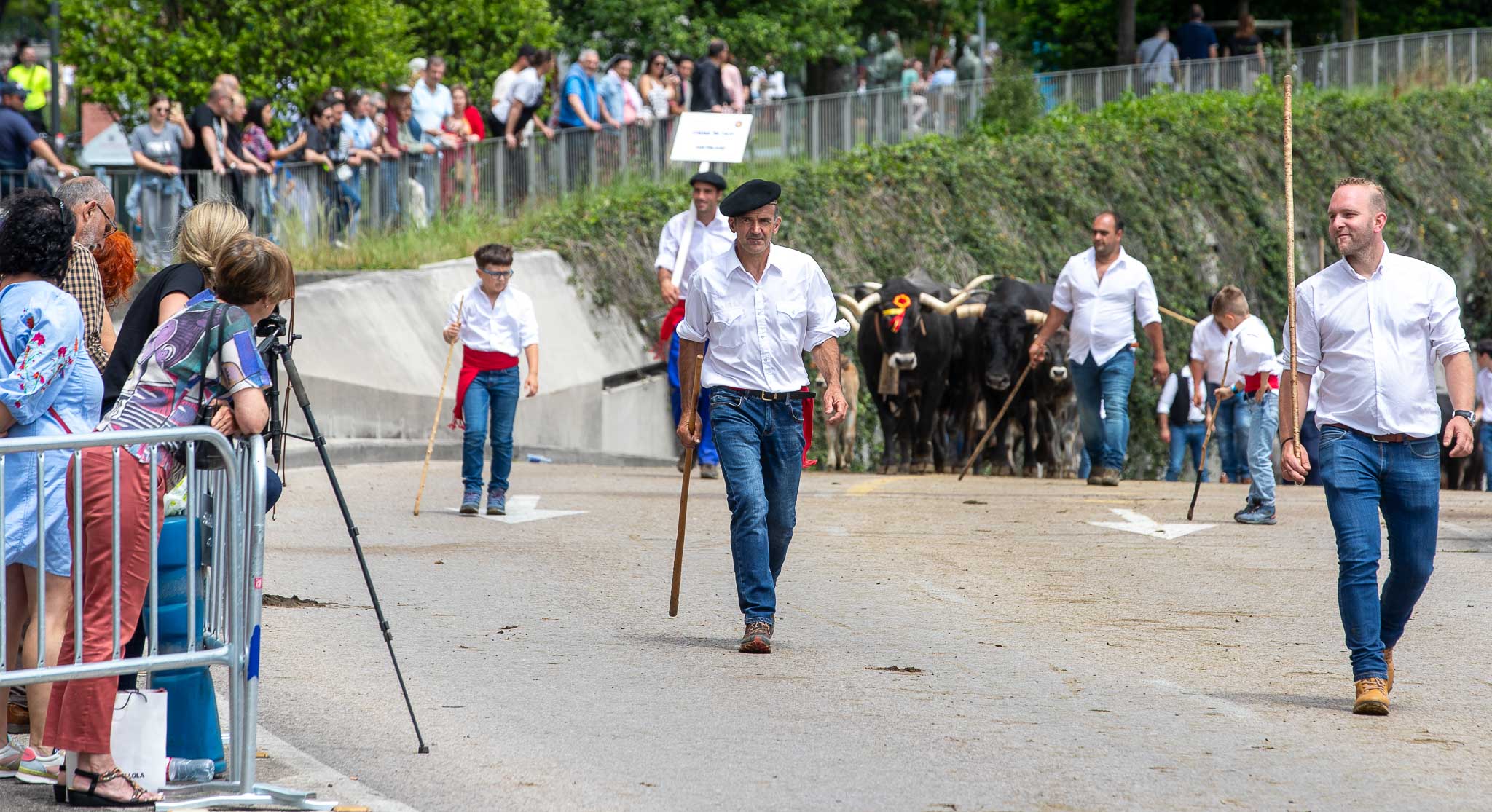 El ganadero Ramón Fernández, de Peñarrubia, a su paso por  el hotel Bahía.