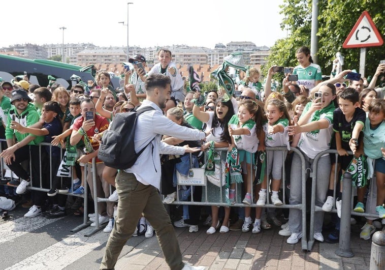 Andres Martín a su llegada al Estadio
