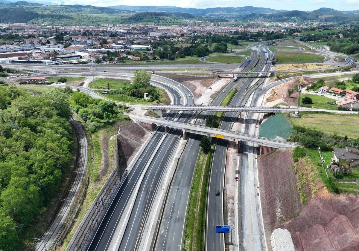 La obra del ramal de Torrelavega ya tiene fecha de finalización: el 16 de julio
