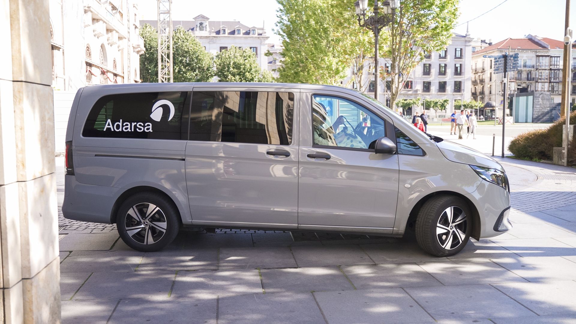 Los vehículos de Mercedes-Benz fueron los coches oficiales de Espacio DModa gracias a la colaboración de Grupo Adarsa. Diseño, elegancia y tecnología al servicio de una cita única con la moda. 