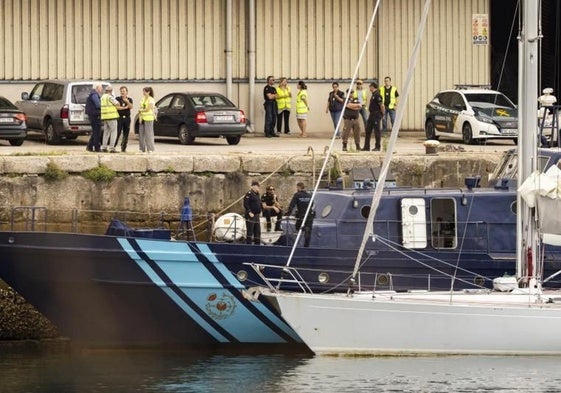 Patrullero de Vigilancia Aduanera de Santander durante una operación.