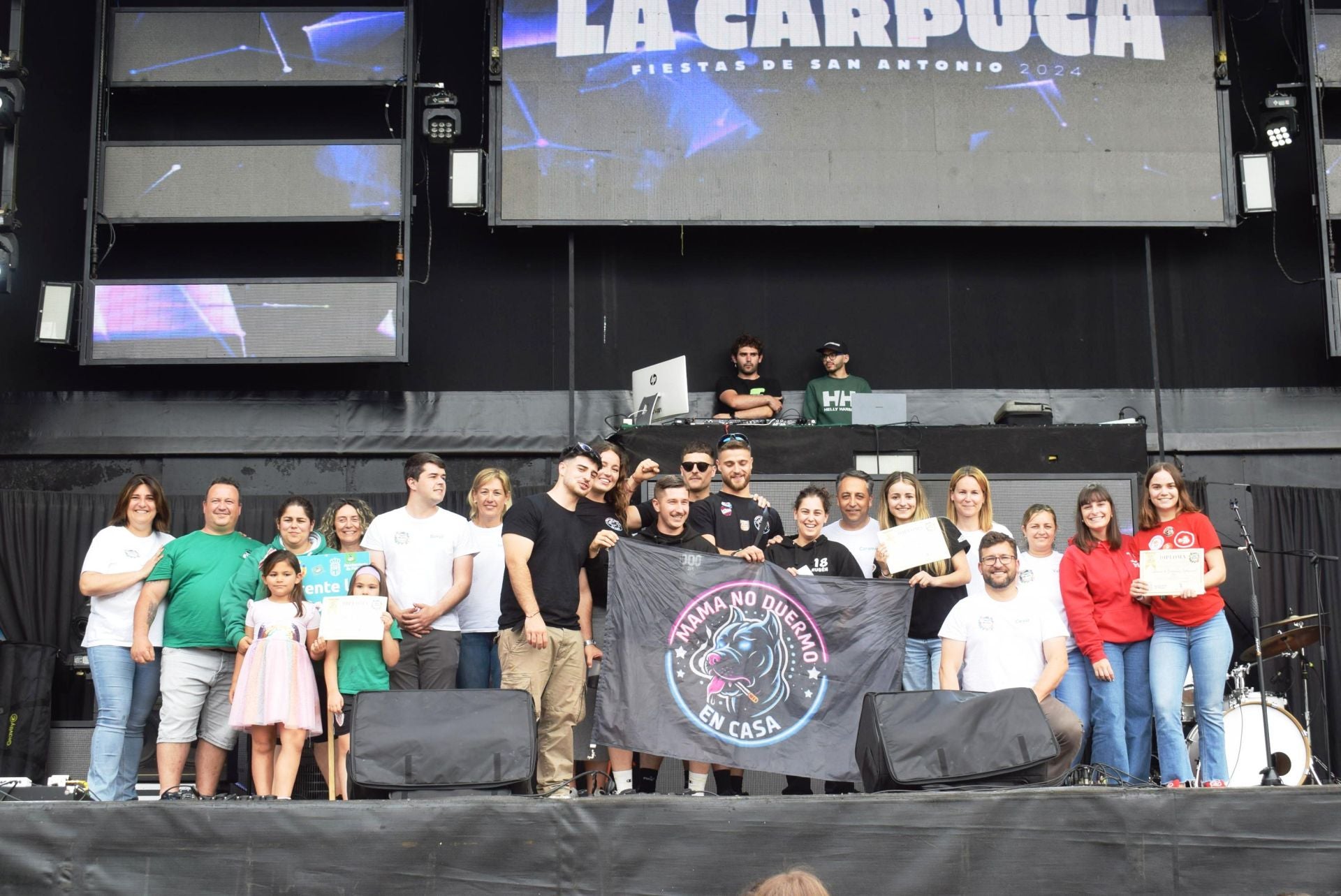 Entrega de premios a las peñas. 