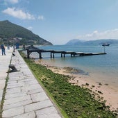 Estado de la playa a la altura del embarcadero de Santoña.