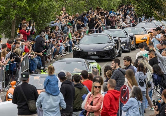 Las mejores imágenes de la multitudinaria cita de los superdeportivos en Santander
