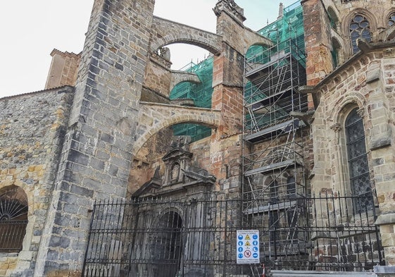Iglesia de Santa María de la Asunción en Castro.