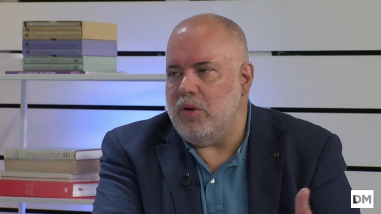 Álvaro Pereda: «Ojalá el sector permita a mi hija tener una vida digna entre vacas»