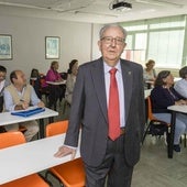 Modesto Chato, al inicio del último curso en Unate, en la sede de Santander.