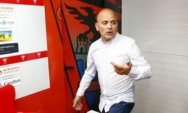 Chema Aragón, en la sala de prenssa de Anduva.