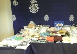 Algunos de los artículos recuperados por la Policía Nacional.