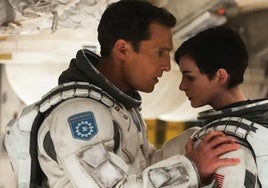 Mattew McConaughey y Anne Hathaway en 'Interestellar'