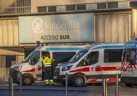 Ambulancias en Valdecilla.