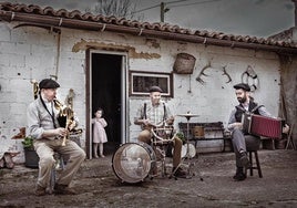 Orquestuca La Runfona que participa en el circuito 'Origen cultura'.