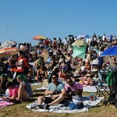 Las familias y los grupos de amigos disfrutaron este jueves de la merienda de San Pelayo.