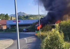 Incendio en la estación de autobuses.