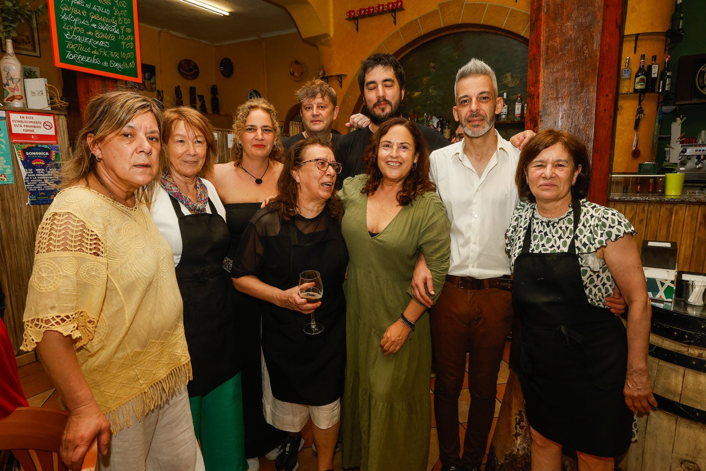 Cari Diaz, Cecilia Díaz, Gema García, Basi Díaz, Mario Pérez Díaz, Marta Diestro, Daniel Usueguía y Mari Carmen Díaz.