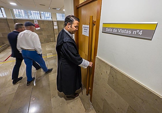 El portavoz de la Asociación Judicial Francisco de Vitoria en Cantabria, Luis Enrique García, no celebró ninguna vista ni acto procesal.