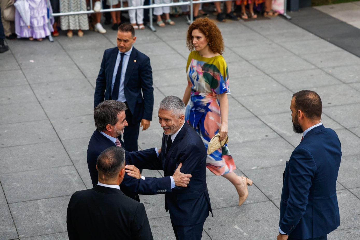 Josu Jon Imaz saluda al ministro Marlaska, que también acudió al acto.