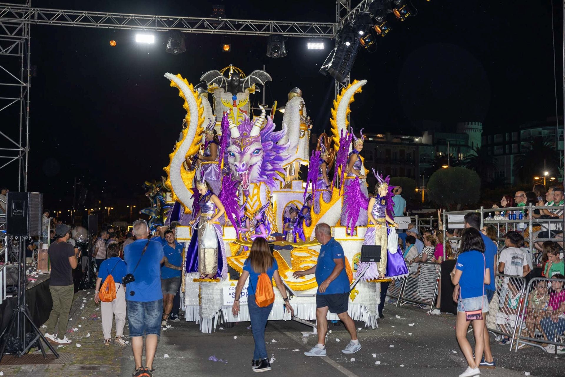 La carroza, Shapira, de Ángel Rivas Ruiz y Quintana y Amigos, quedó en segunda posición. 