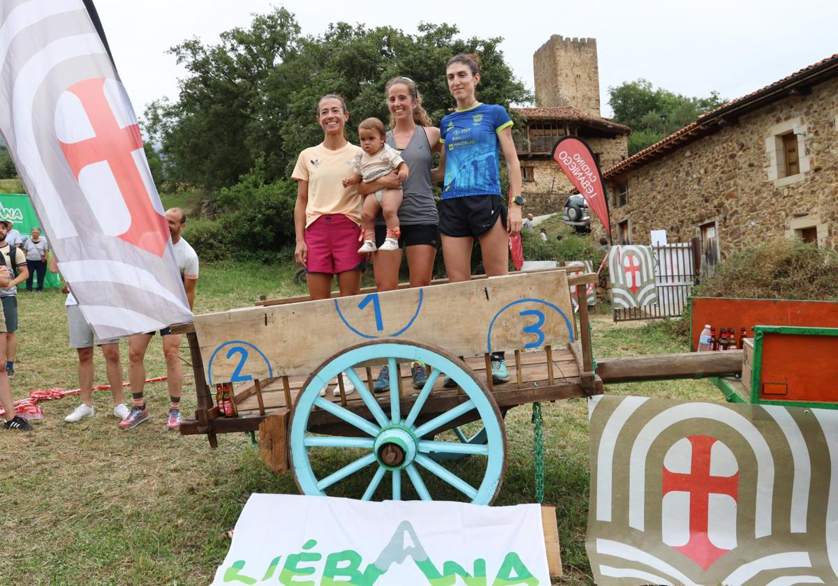 Tres primeras clasificadas en categoría femenina.