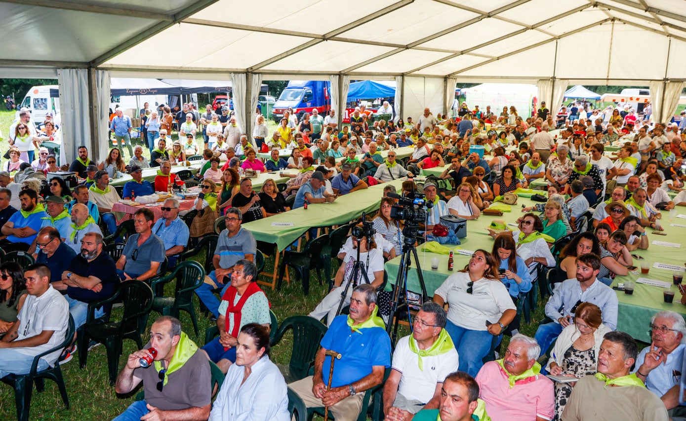 Un millar de personas se dio cita en la trigésima fiesta regionalista.