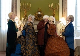La soprano Cristina Domínguez Sar, que interpreta a María Antonieta es la directora de Maskarade.
