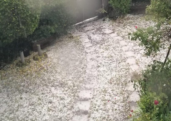 Imagen de Espinama en el momento de la granizada.