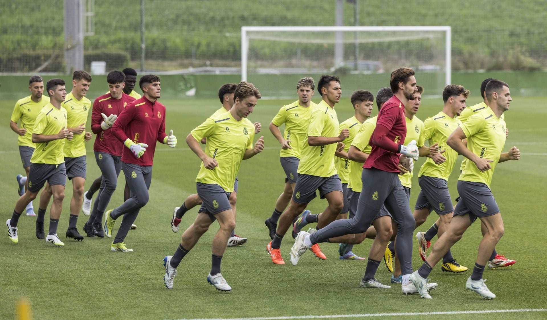 El primer entrenamiento del Racing, en imágenes