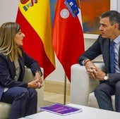 María José Sáenz de Buruaga y Pedro Sánchez, en septiembre del año pasado, en La Moncloa.