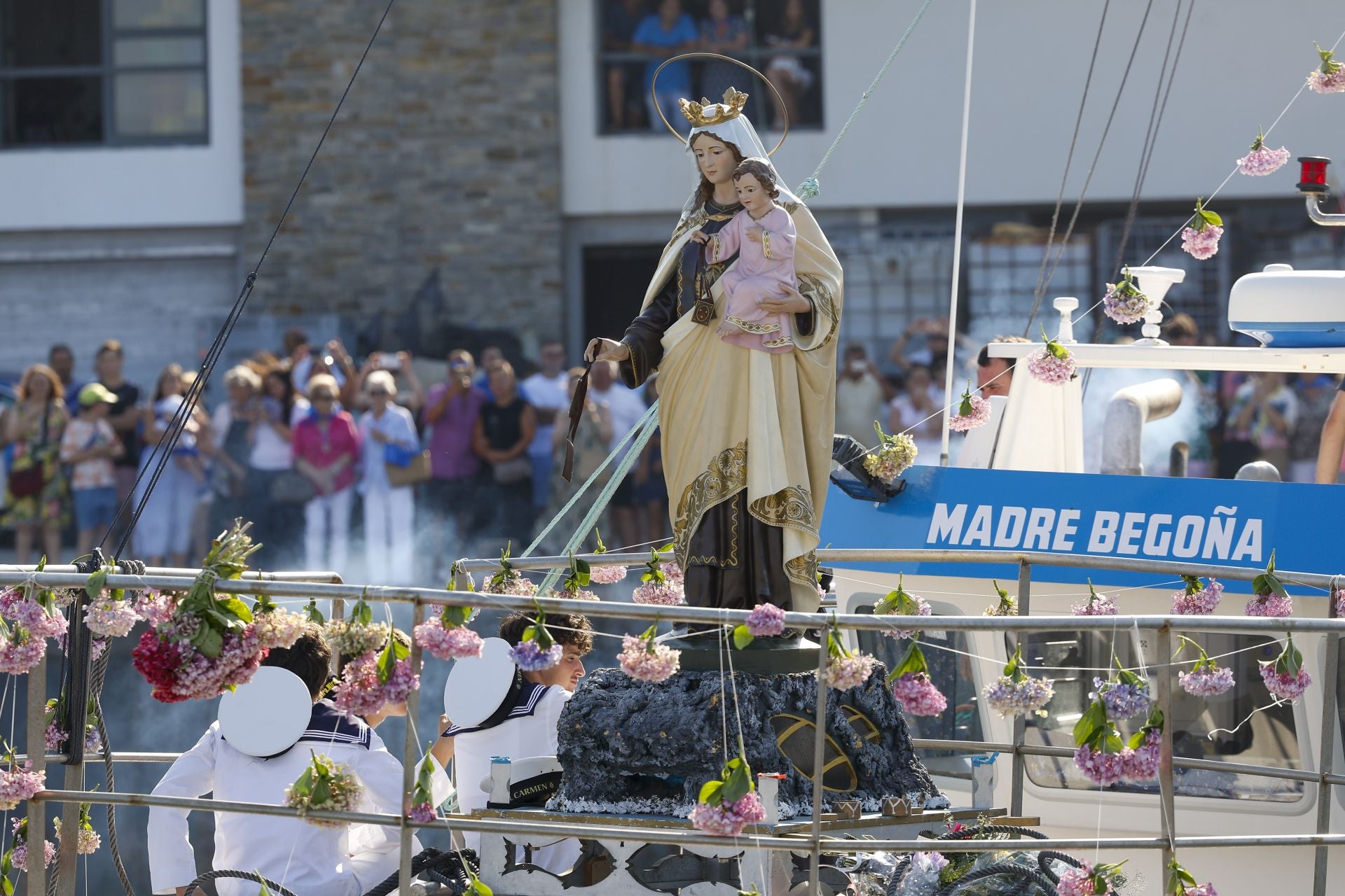 La imagen, en el Madre Begoña, a punto de zarpar.
