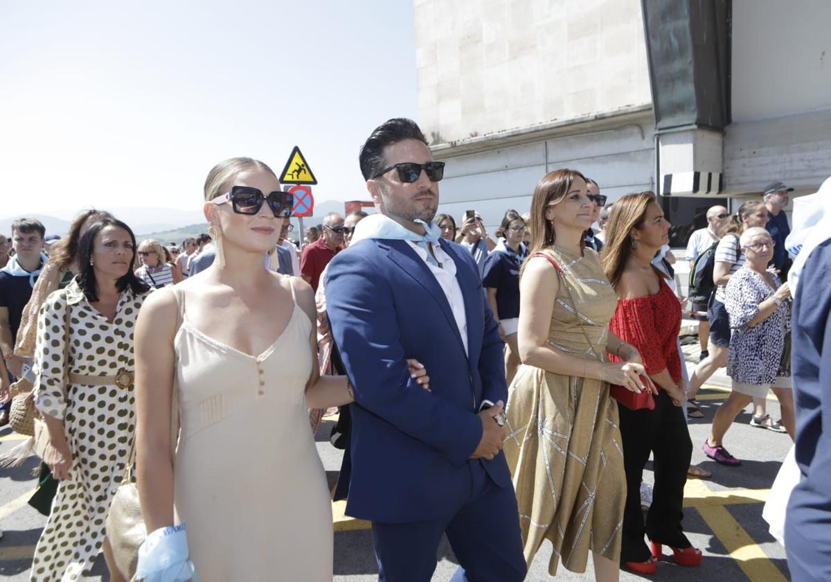 Emoción en la procesión y en la ofrenda floral por los marineros fallecidos