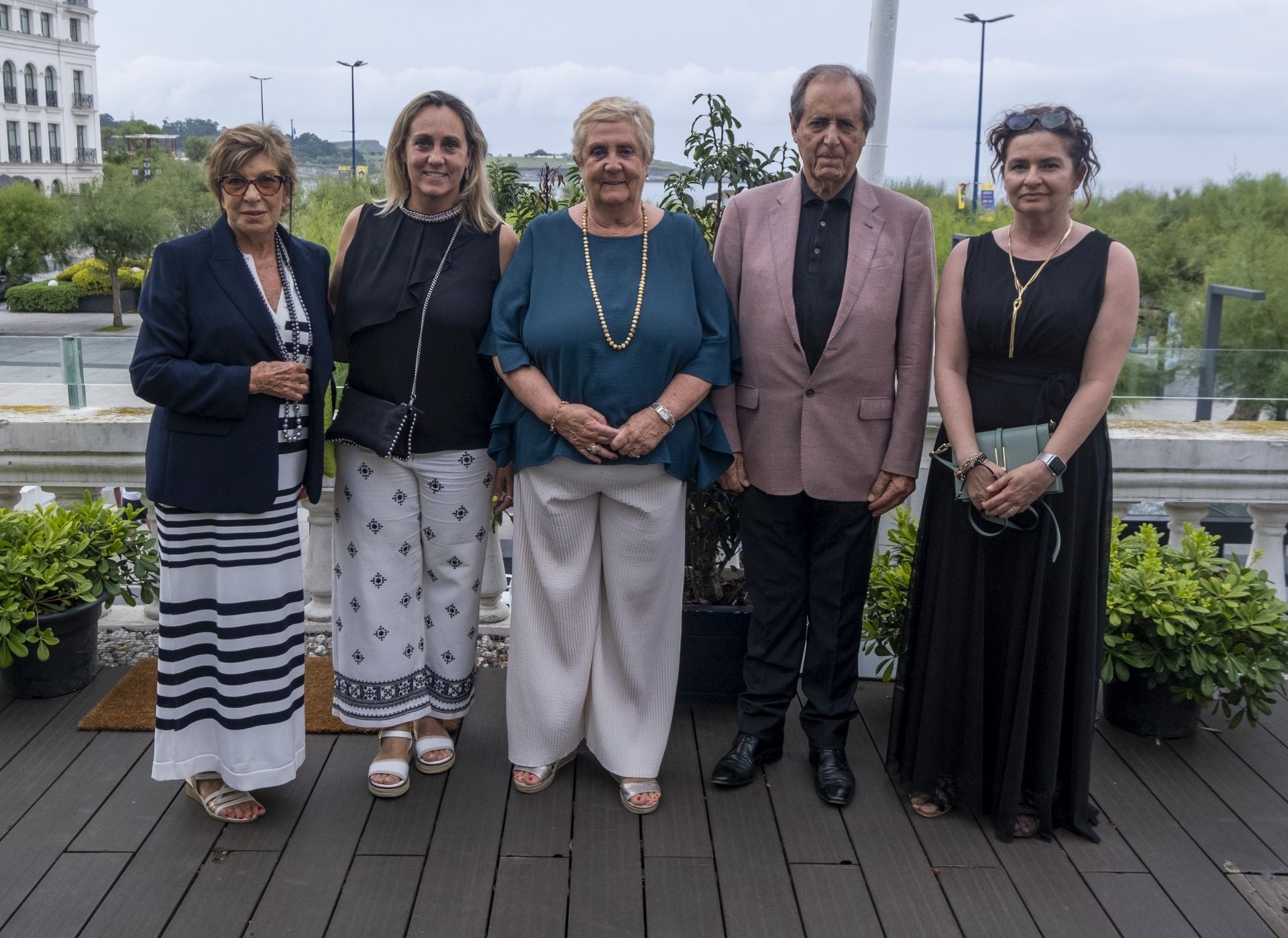 Emilia Levi, María Velázquez, Cristina Pereda, José Luis Ocejo y Beatriz Valiente.