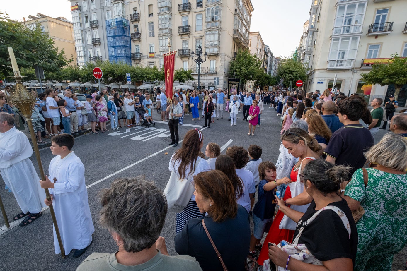 La procesión de la Virgen del Carmen parte de la parroquia de Nuestra Señora del Carmen y Santa Teresa, donde residen los Padres Carmelitas.