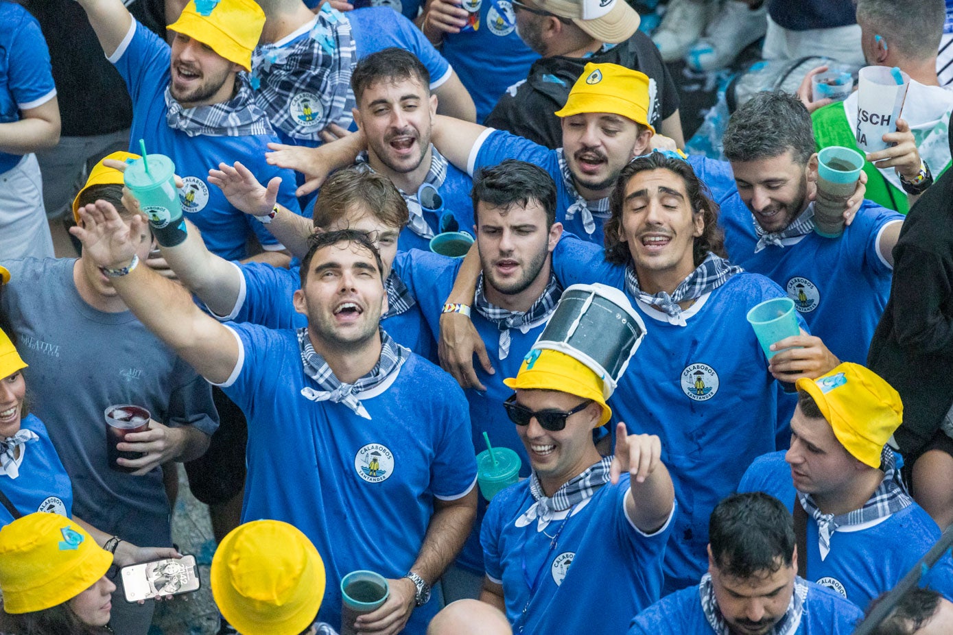 Miembros de la peña Calabobos, que se ha constituido este año.