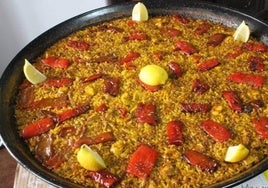 Arroz con bonito, listo para degustar.