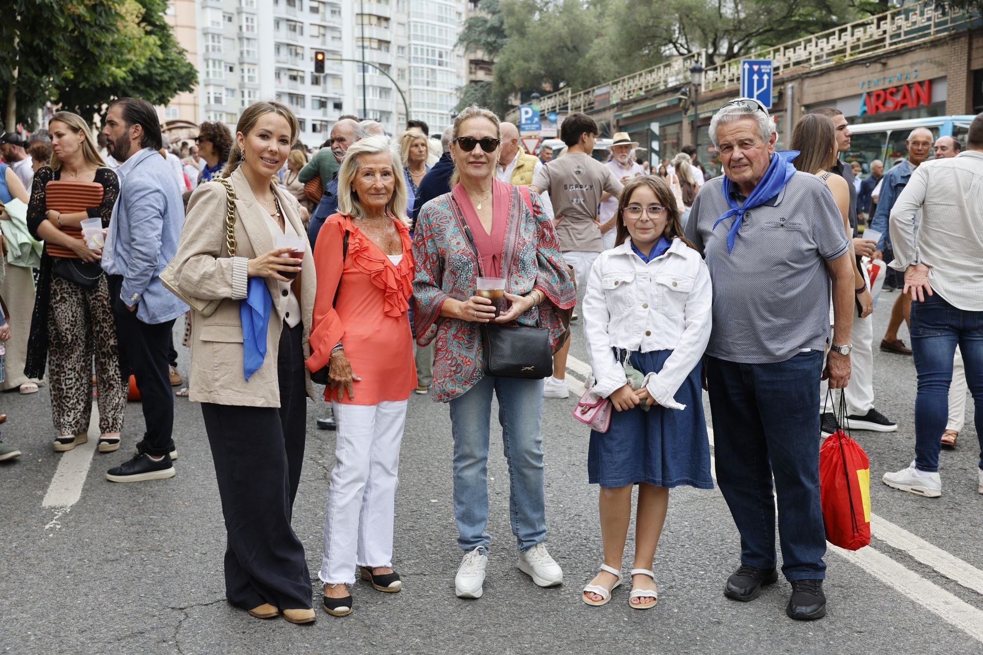 Laura del Río, Victoria Eugenia Abascal, Milagros Serrano, Alicia Vía y José Vicente Pérez.