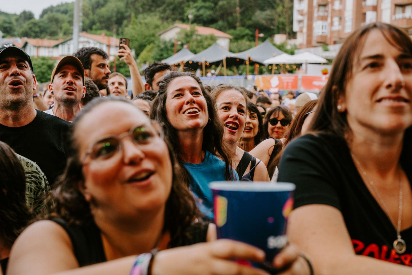 El público coreó las canciones de sus artistas en el Sonórica.