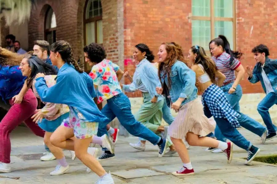 Fotograma de la comedia musical.